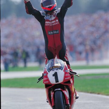 feature-carl-fogarty-interview-4 ראיון עם אלוף אופנועי הסופרבייק: קארל פוגרטי